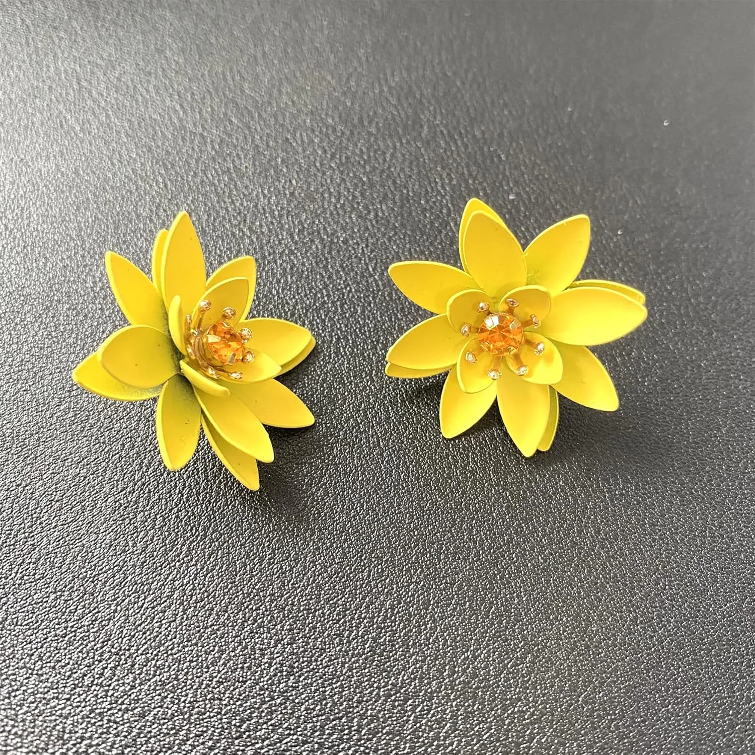 Chic Cute Boho Matte Flower Statement Stud Earrings with Gold Flower Bud for Women Sister Mom Lover and Friends