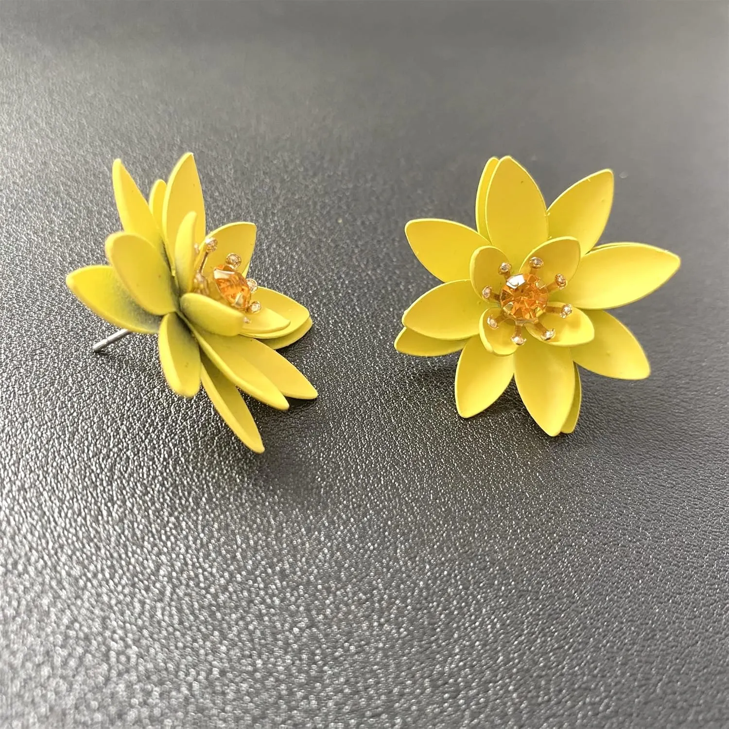 Chic Cute Boho Matte Flower Statement Stud Earrings with Gold Flower Bud for Women Sister Mom Lover and Friends